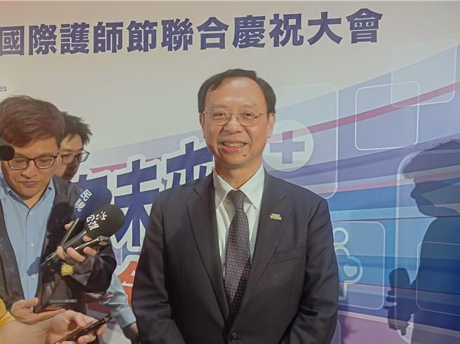 台灣新聞通訊社-賴總統宣示三班護病比提前實施 石崇良:值得大家再投一次
