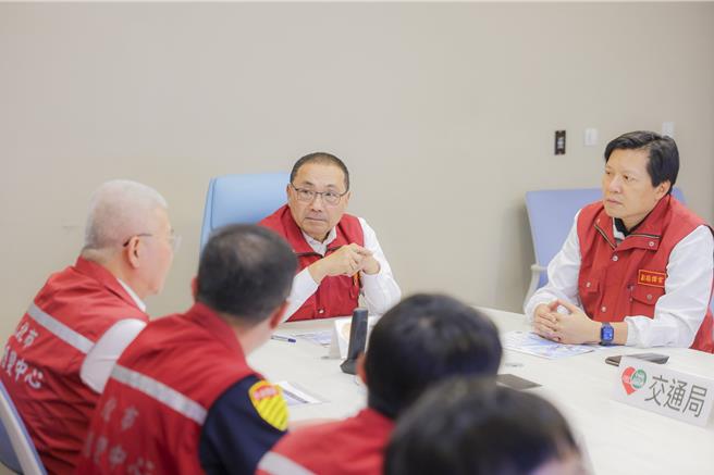 台灣新聞通訊社-淡江大橋正式通車 侯友宜緊盯首日路況與機車安全