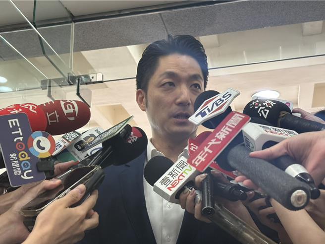 台灣新聞通訊社-周玉蔻批黃仁勳「享台灣紅利又唱衰」　蔣萬安一句回擊