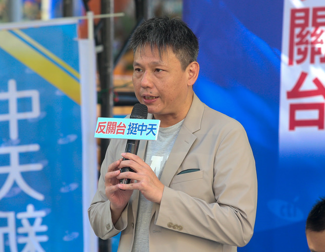 台灣新聞通訊社-民進黨真提名沈伯洋戰台北 謝寒冰兌現承諾跪了