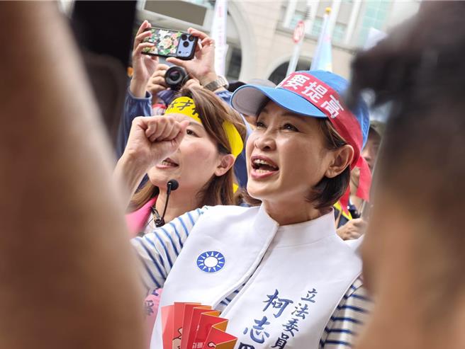 台灣新聞通訊社-賴瑞隆批大砍國防預算犧牲傳產 柯志恩反擊:拒「綠友友」分贓