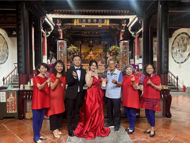台灣新聞通訊社-比演唱會難搶！台南月老聯誼1400人爭報名 今年武廟、興濟宮接棒