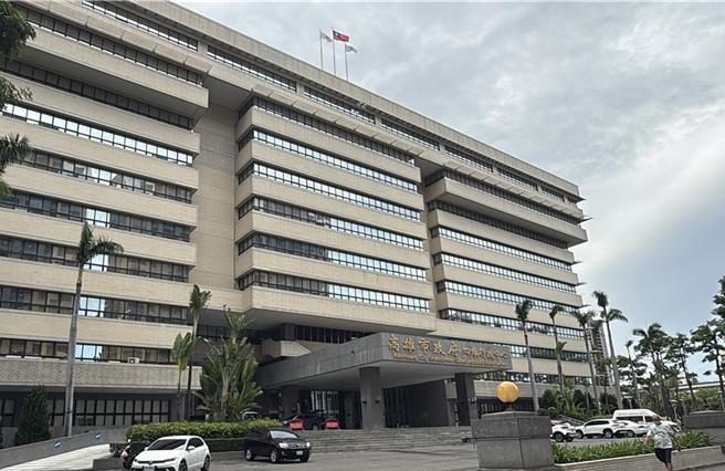 台灣新聞通訊社-法院認證霸凌判賠！高市人事處主任飆三字經辱部屬記過拔官
