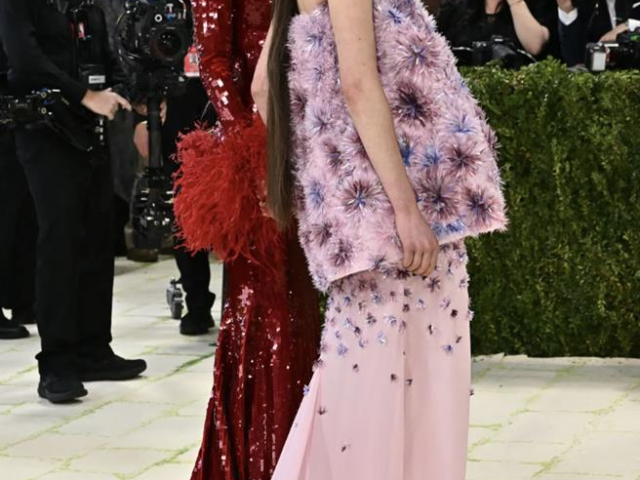 台灣新聞通訊社-Met Gala》妮可基嫚攜女兒首登Met Gala 「凍齡話題」再掀討論
