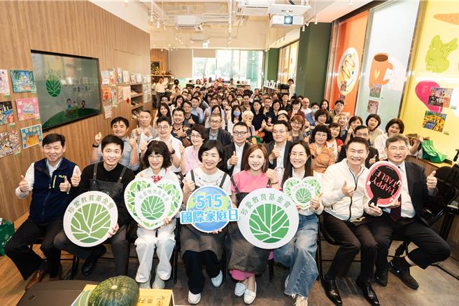 台灣新聞通訊社-李四川提雙北「共治共榮」 綠委：兩市應合作而非共治