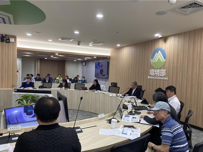 台灣新聞通訊社-高雄大林蒲開發案環評爆爭議 官員未迴避遭質疑