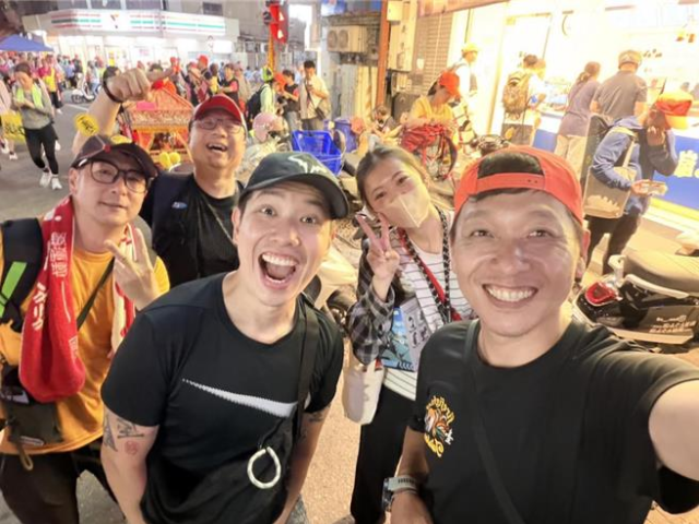 台灣新聞通訊社-中天主播賴正鎧連6年直播媽祖遶境　女兒1舉動融化他