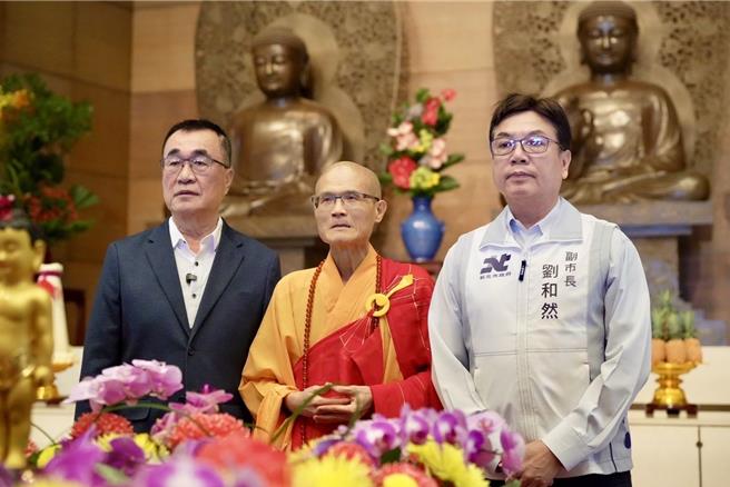 台灣新聞通訊社-赴法鼓山參拜憶金山災後重建 李四川：工程修復災損、宗教撫慰人心