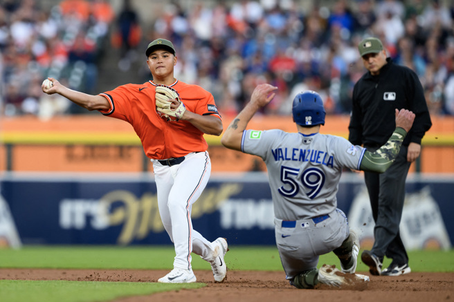 台灣新聞通訊社-MLB》超越陳金鋒！李灝宇選保送寫紀錄 二壘守備固若金湯