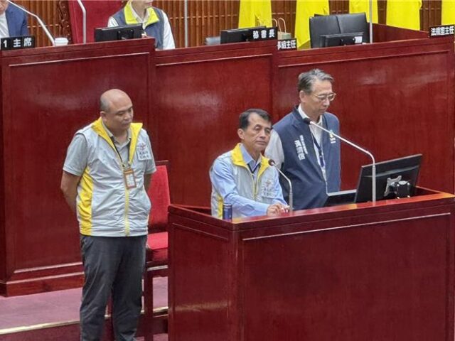 台灣新聞通訊社-北市公車大亂象延燒！駕駛哭了、乘客也怒了 交通局研議解決