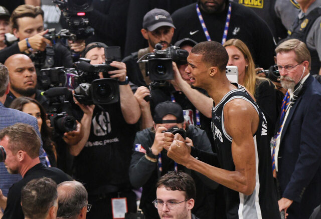 台灣新聞通訊社-NBA》馬刺晉級總冠軍賽 文班亞馬哭了：這是我人生的意義