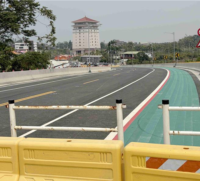 台灣新聞通訊社-嘉義火化場道路卡關！縣市互槓「誰不做」 市府喊：太委屈