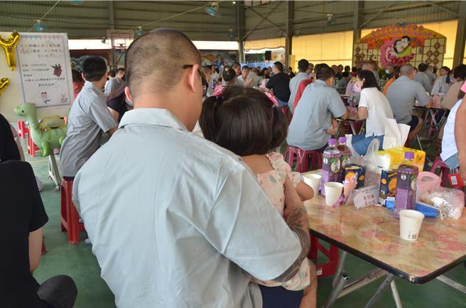 台灣新聞通訊社-「女兒不認得我」南監懇親收容人吐心聲：不能再進來了