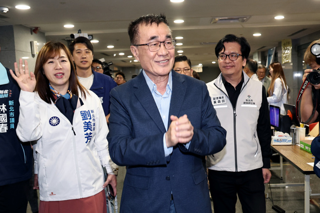 台灣新聞通訊社-小琉球土地違建藍綠交鋒 李四川：繼承持分「該拆就拆」