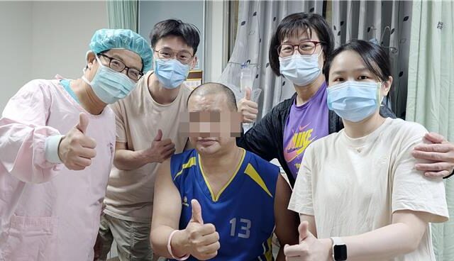 台灣新聞通訊社-運動突昏厥命懸一線 屏東55歲警靠「低溫療法」奇蹟甦醒