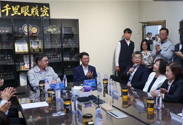 台灣新聞通訊社-立法助中小微企業轉型升級  卓揆：不分藍綠均贊成