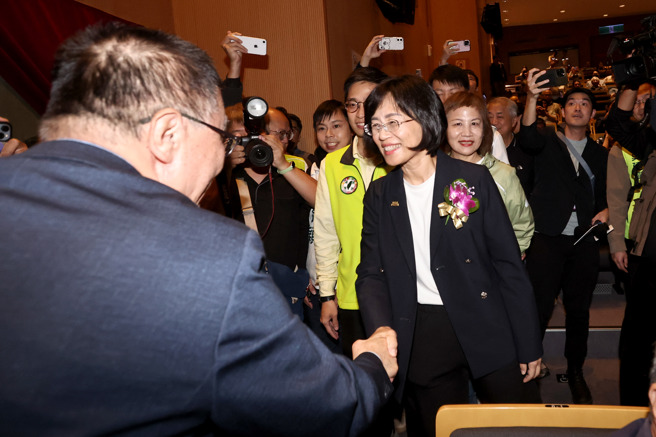 台灣新聞通訊社-侯友宜喊話「下一棒交給你了」 李四川擘劃都更藍圖