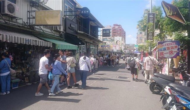 台灣新聞通訊社-老闆良心建議「周一周二別去台南」爆共鳴 在地人揭原因