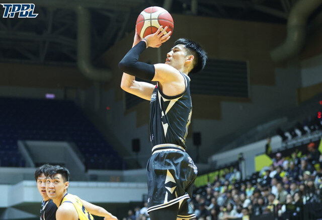 台灣新聞通訊社-TPBL》國王17記三分球轟倒特攻 季後挑戰賽6日定生死