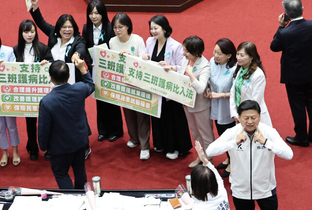 台灣新聞通訊社-三班護病比三讀 吳思瑤稱民進黨守護醫界 護師工會怒：全程裝死還造謠