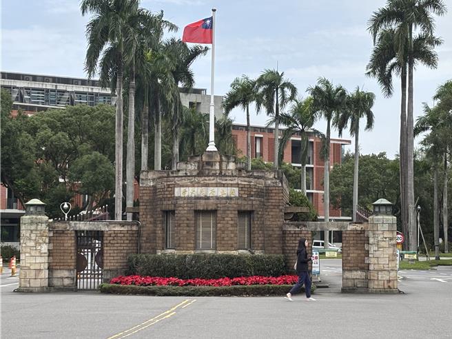 台灣新聞通訊社-台灣國際化招生15強大學出爐 台大境外博士生575人居冠