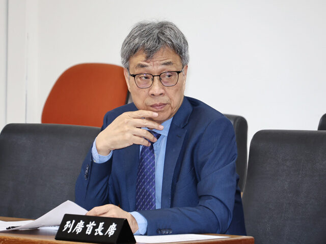 台灣新聞通訊社-農藥殘留疑因ART放寬遭批「對齊美國」陳駿季：應去問食藥署