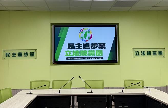 台灣新聞通訊社-國防特別條例下午協商 民進黨團點名盧秀燕挺台中無人機廠商