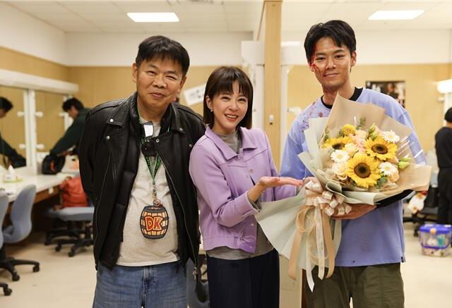 台灣新聞通訊社-蘇晏霈因他「領便當」哭到眼淚流乾！ 路邊停半小時才能回家