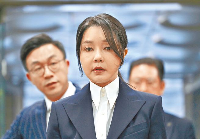台灣新聞通訊社-南韓前第一夫人金建希有罪判決！ 高院法官今突墜樓身亡