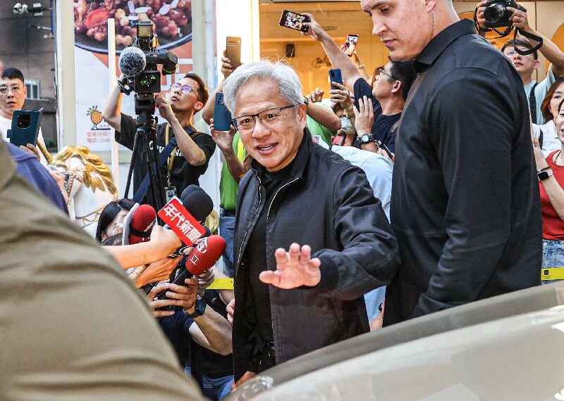 台灣新聞通訊社-北士科用電掀戰!媒體人揭:黃仁勳被拖進一場惡意政治操作