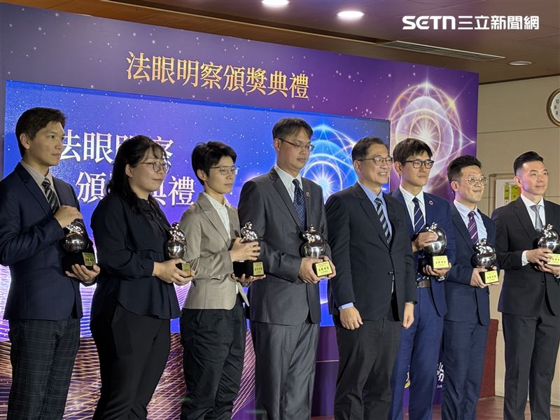台灣新聞通訊社-檢察官最高榮譽「法眼明察」頒獎　首度公訴、偵查檢察官同獲表揚