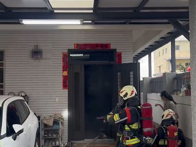 台灣新聞通訊社-虎尾透天厝火警！20歲女骨折在家休養遇大火…逃生不及60％燒燙傷