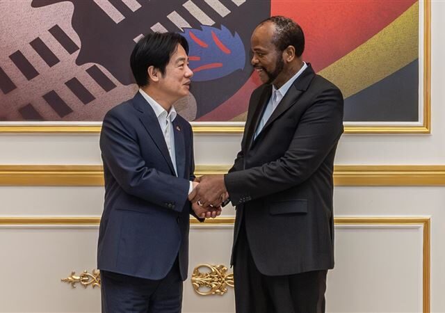 台灣新聞通訊社-川習會前突圍！賴清德出訪狠打臉中國！北市爆安鼠之亂藍委護航遭網灌爆