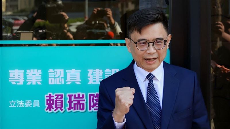 台灣新聞通訊社-最新民調壓倒勝對手柯志恩　賴瑞隆自稱「最壯母雞」］將帶領最強小雞