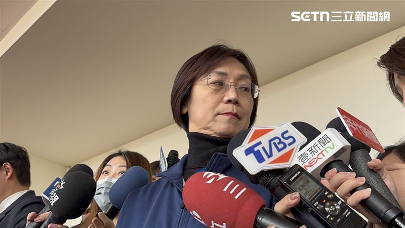 台灣新聞通訊社-捐款案、私密照案曹興誠告翁曉玲求償4098萬　二審再敗