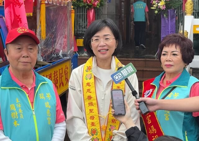 台灣新聞通訊社-力爭新北市長大位！抽空陪媽媽過母親節　蘇巧慧：她會喜歡我現在的樣子