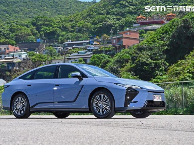 台灣新聞通訊社-怎能不愛車／豪華舒適再進化！全新Lexus ES試駕開箱一次看