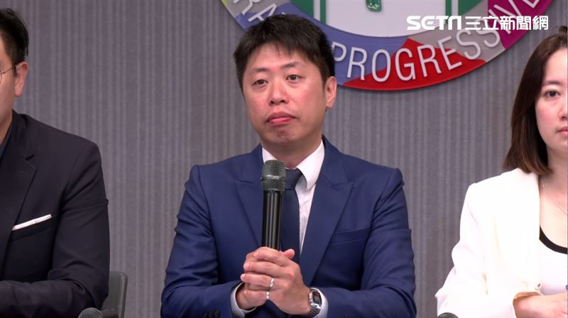 台灣新聞通訊社-謝國樑B流住院！市議員不捨祝福：過去兩週忍受病毒參加許多活動