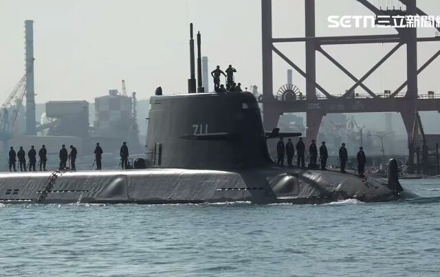 台灣新聞通訊社-畫面曝！「海鯤號」首度跨夜測試拚6、7月交艦　專家：可以期待