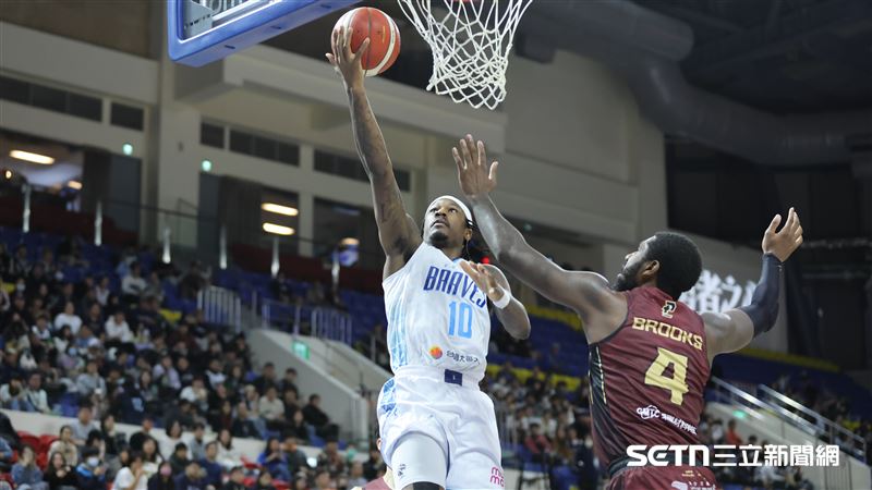 台灣新聞通訊社-PLG／古德溫蟬聯4月MVP　場均27.4分助勇士鎖定季後賽席次