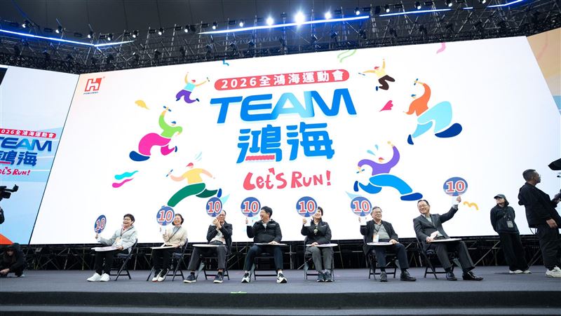台灣新聞通訊社-快訊/EPS 3.56!鴻海Q1大賺499億 最會生財的金雞母是「他」