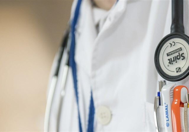 台灣新聞通訊社-男童發燒幾天送ICU！幾小時回天乏術　醫曝原因：大腦遭兇猛摧毀