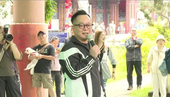 台灣新聞通訊社-童子瑋一路追！最新民調差謝國樑不到5%　網路聲量也高過他