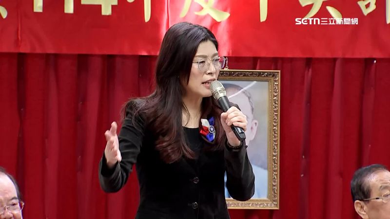 台灣新聞通訊社-轟鄭麗文只會瞎攪和！媒體人籲藍營參選人：再不跳船就來不及