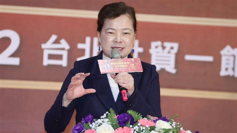 台灣新聞通訊社-王美花主導換LOGO？前下屬打臉「還原歷史」：打電話查證就知道