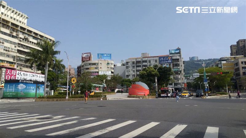 台灣新聞通訊社-天母捷運引爆論戰!反對派喊「芝山站不遠」 Google實測步行竟要32分鐘