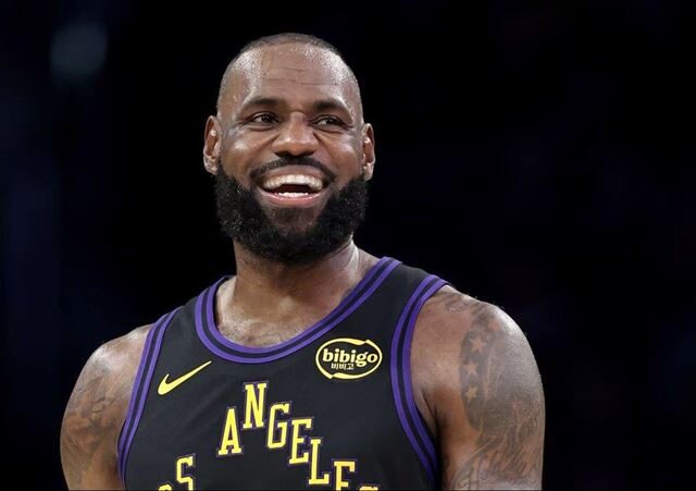 台灣新聞通訊社-NBA／隊友更衣室學羊叫致敬　雷迪克讚詹姆斯擁史上最偉大生涯