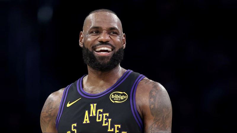 台灣新聞通訊社-NBA／隊友更衣室學羊叫致敬　雷迪克讚詹姆斯擁史上最偉大生涯