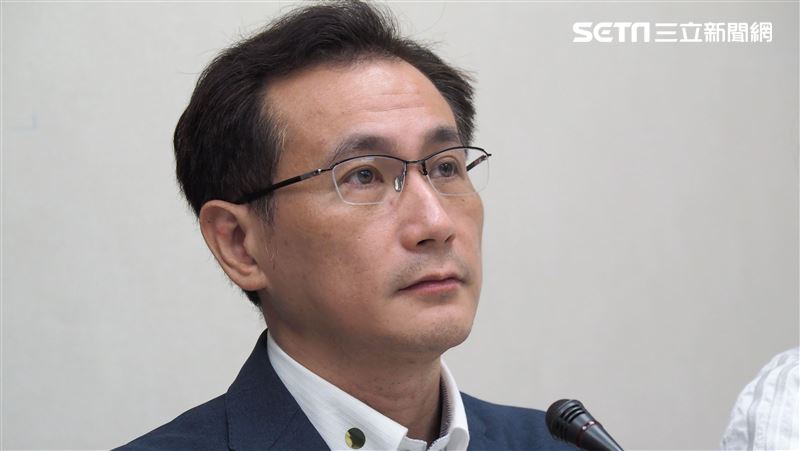 台灣新聞通訊社-賴清德抵史瓦帝尼　鄭運鵬「被總統放鴿子」笑喊：我不會屈服的