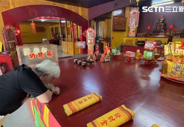 台灣新聞通訊社-宮廟乩童倒垃圾…被撞枉死「相驗死因曝光」！肇事者15萬交保